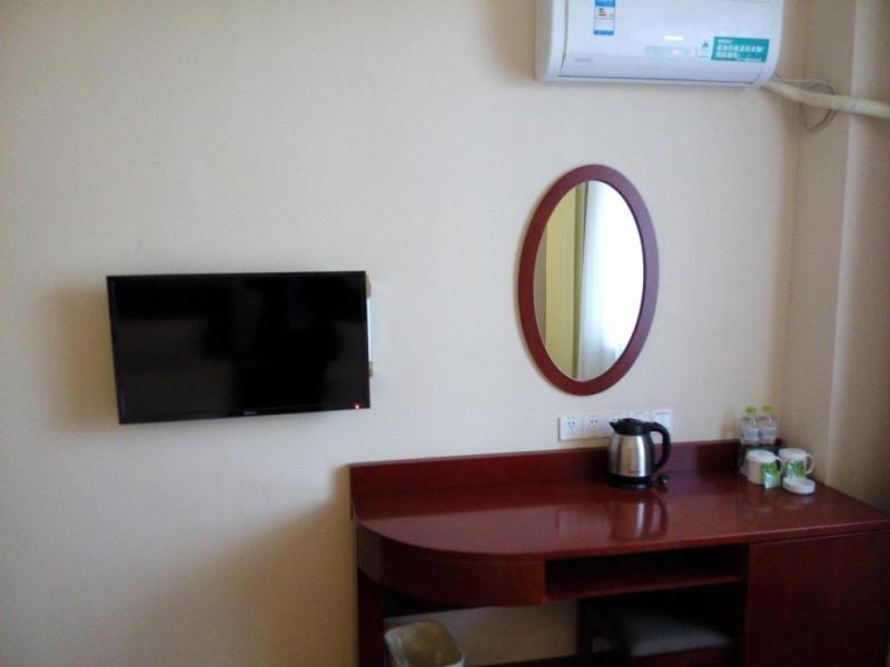 Greentree Inn Beijing Yanqing District Gaota Road Express Hotel Екстер'єр фото