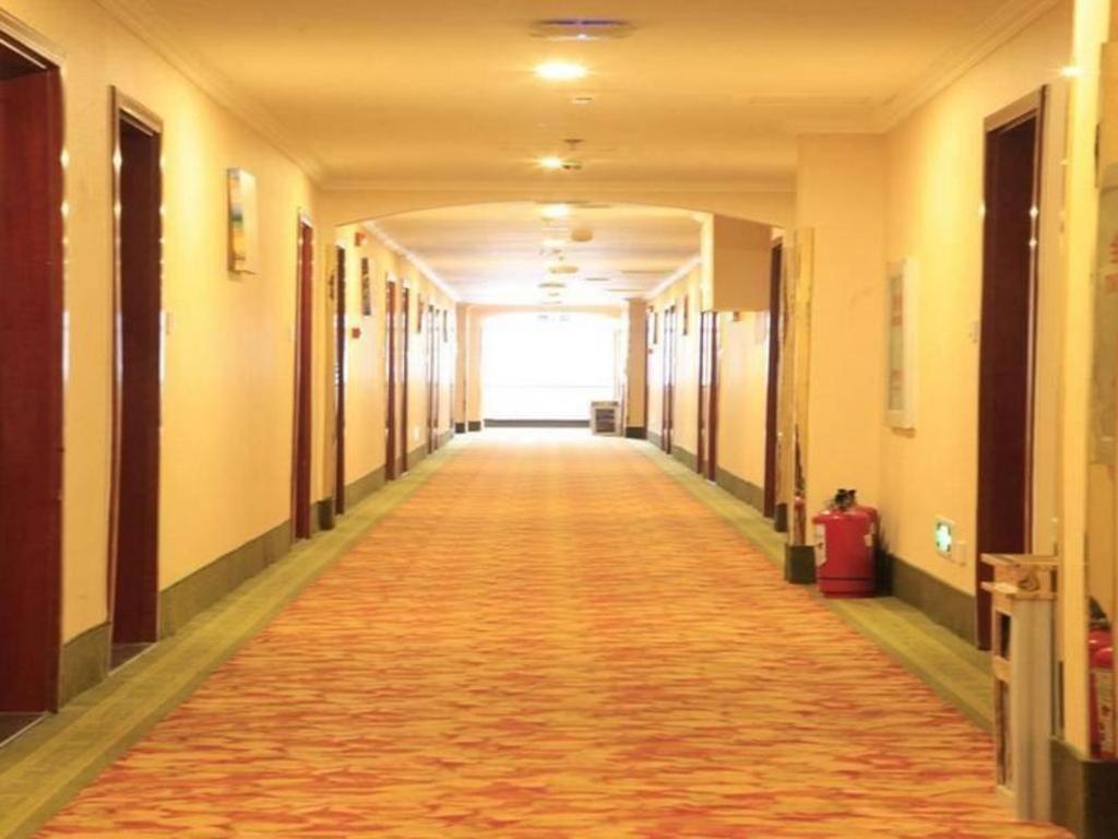 Greentree Inn Beijing Yanqing District Gaota Road Express Hotel Екстер'єр фото