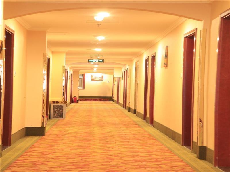 Greentree Inn Beijing Yanqing District Gaota Road Express Hotel Екстер'єр фото
