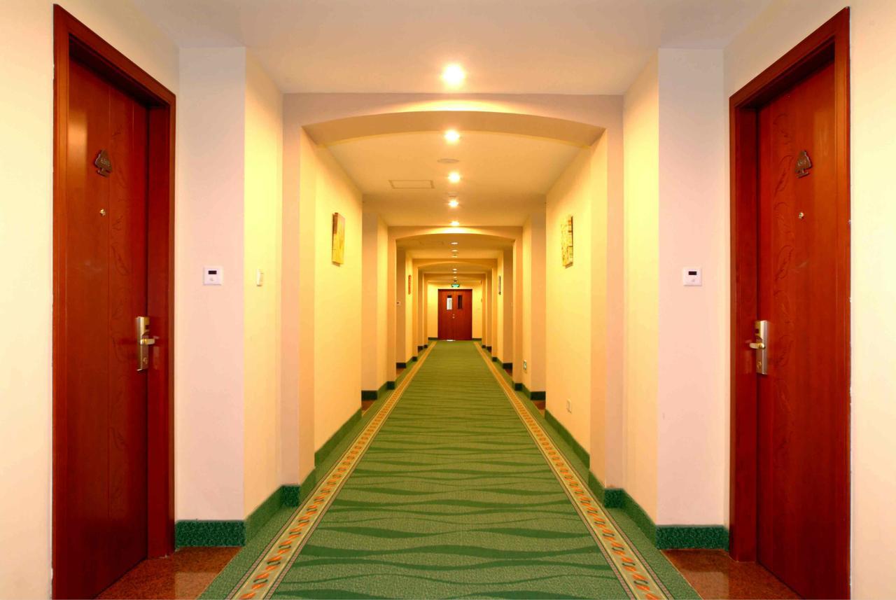 Greentree Inn Beijing Yanqing District Gaota Road Express Hotel Екстер'єр фото