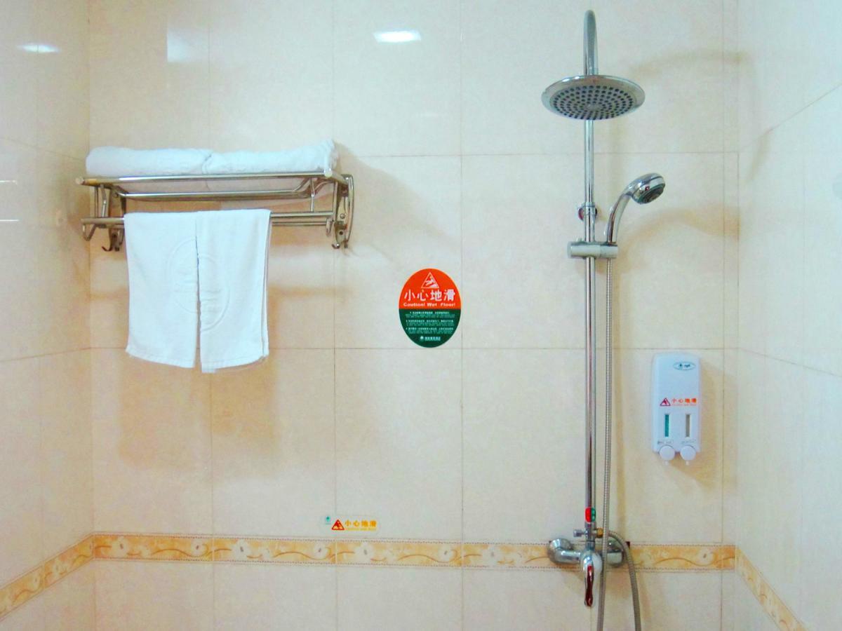 Greentree Inn Beijing Yanqing District Gaota Road Express Hotel Екстер'єр фото